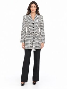 Le Suit - Essentials Black And White Belted Blazer And Pants Suit Set